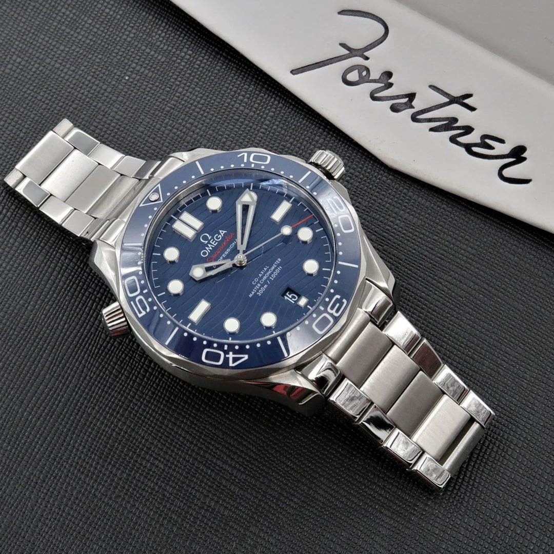 Contemporary Flat Link Bracelet - Omega (Post 2021)