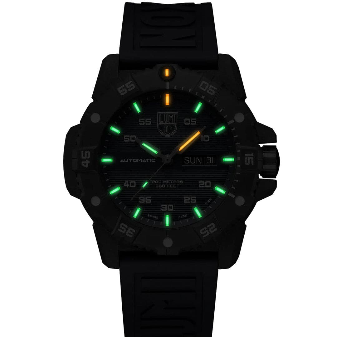 Master Carbon Seal by Luminox | Time Keeper.