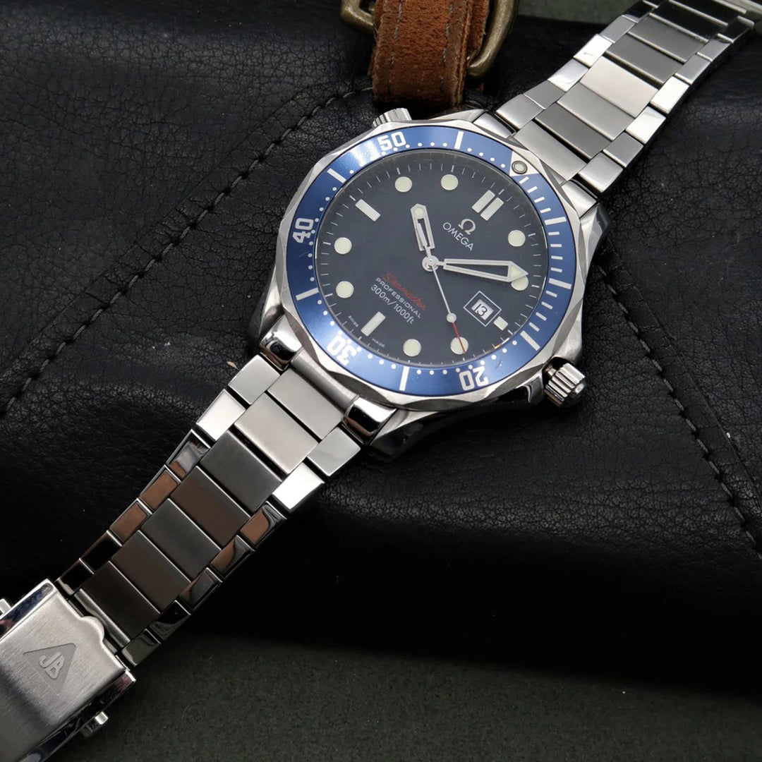 Contemporary Flat Link Bracelet - Omega (Post 2021)
