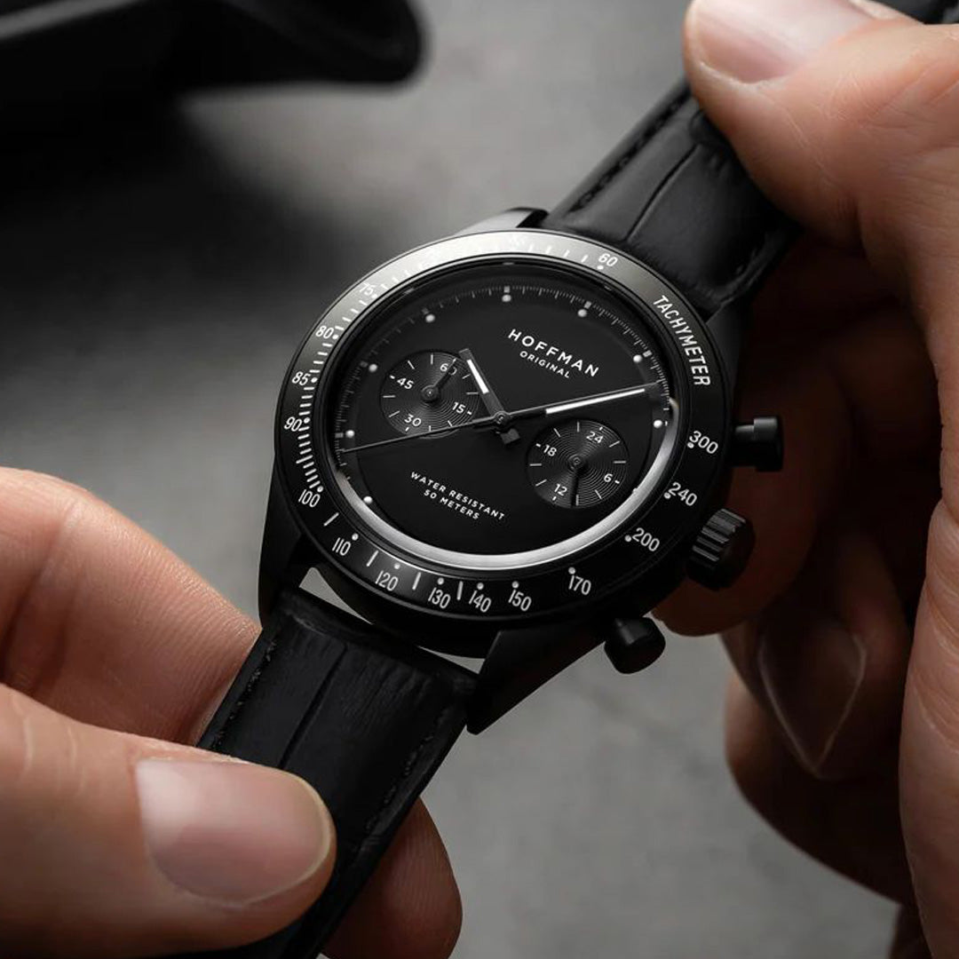 Racing 40 - All Black