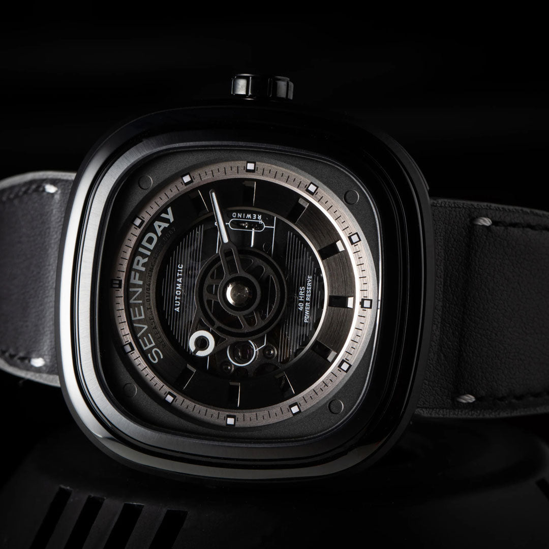 T1-04 "T BLACK"