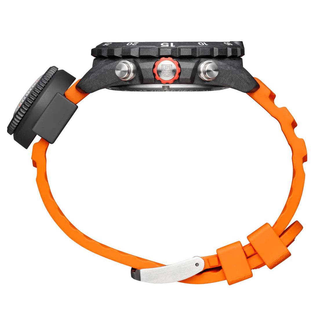 Bear Grylls Survival MASTER by Luminox | Time Keeper.
