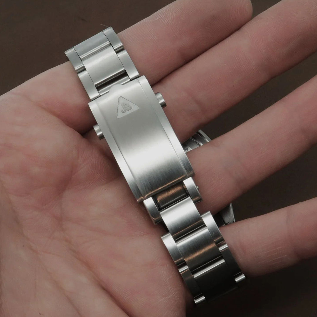 Model O - Omega Speedmaster