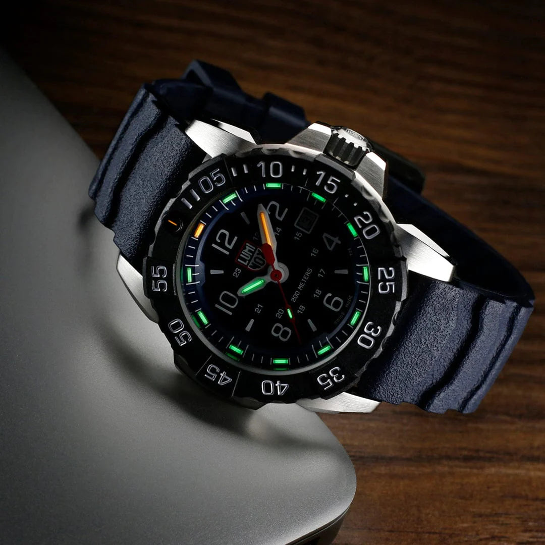 Navy Seal 3250 by Luminox | Time Keeper.