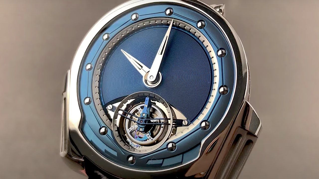 دي بيثون: فلسفة هندسية لصناعة الساعات خارج التيار التجاري