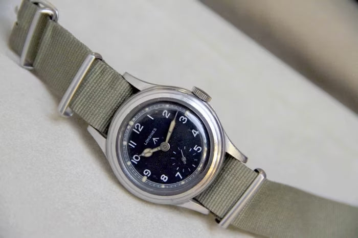 الدزينة القذرة: مجموعة ساعات عسكرية نادرة تحمل تاريخ الحرب العالمية الثانية