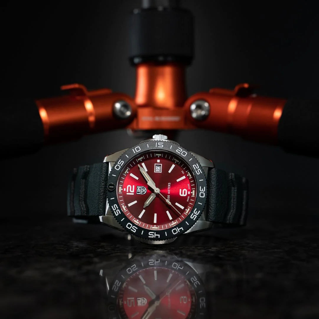 Pacific Diver Sea by  Luminox |  Time Keeper.