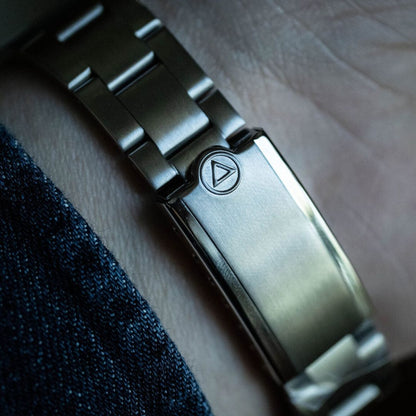 Sanford MKII – Interchangeable Bezel