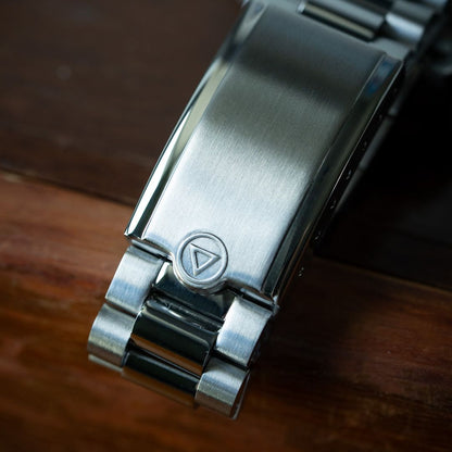 O’clock – Red edition
