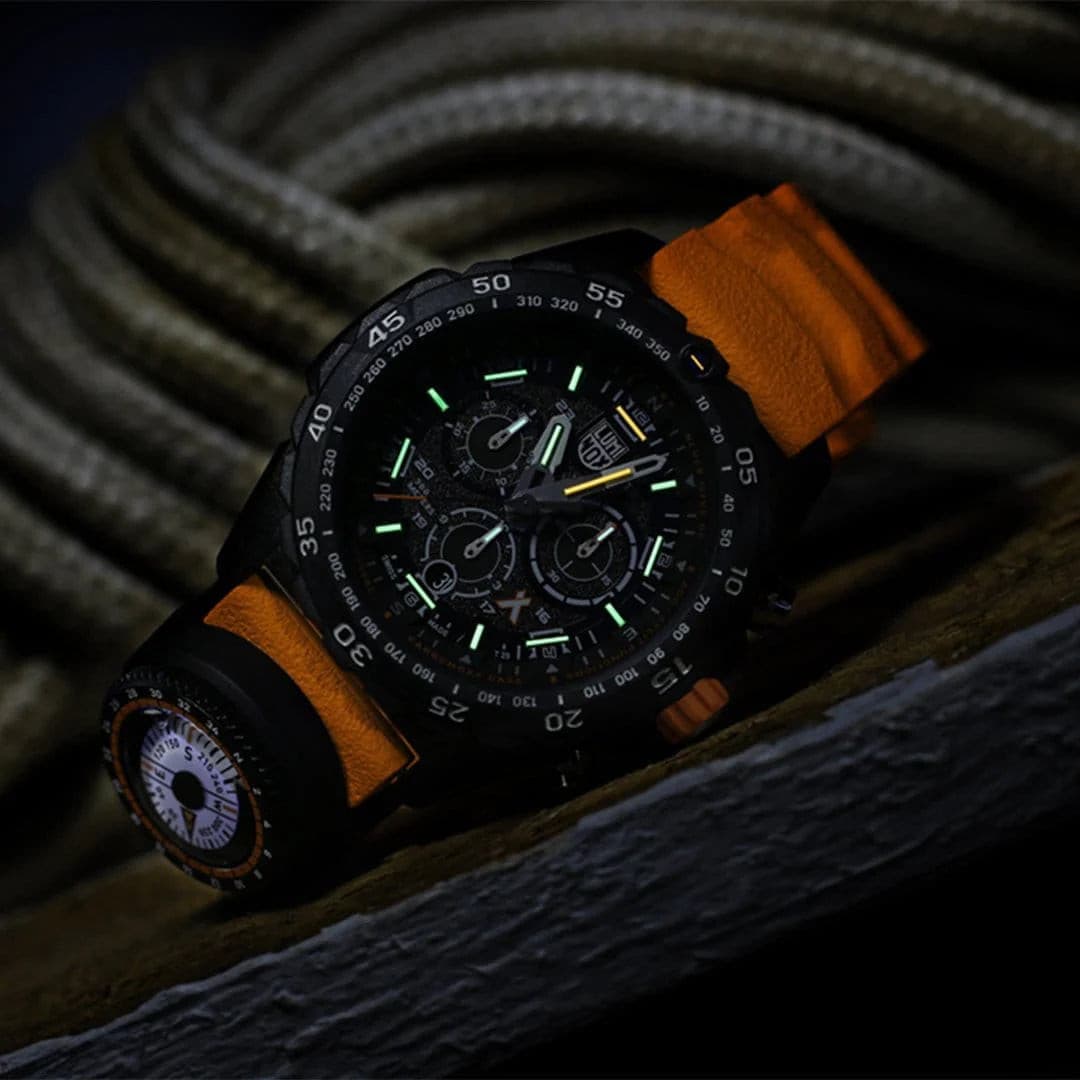 Bear Grylls Survival MASTER by  Luminox |  Time Keeper.