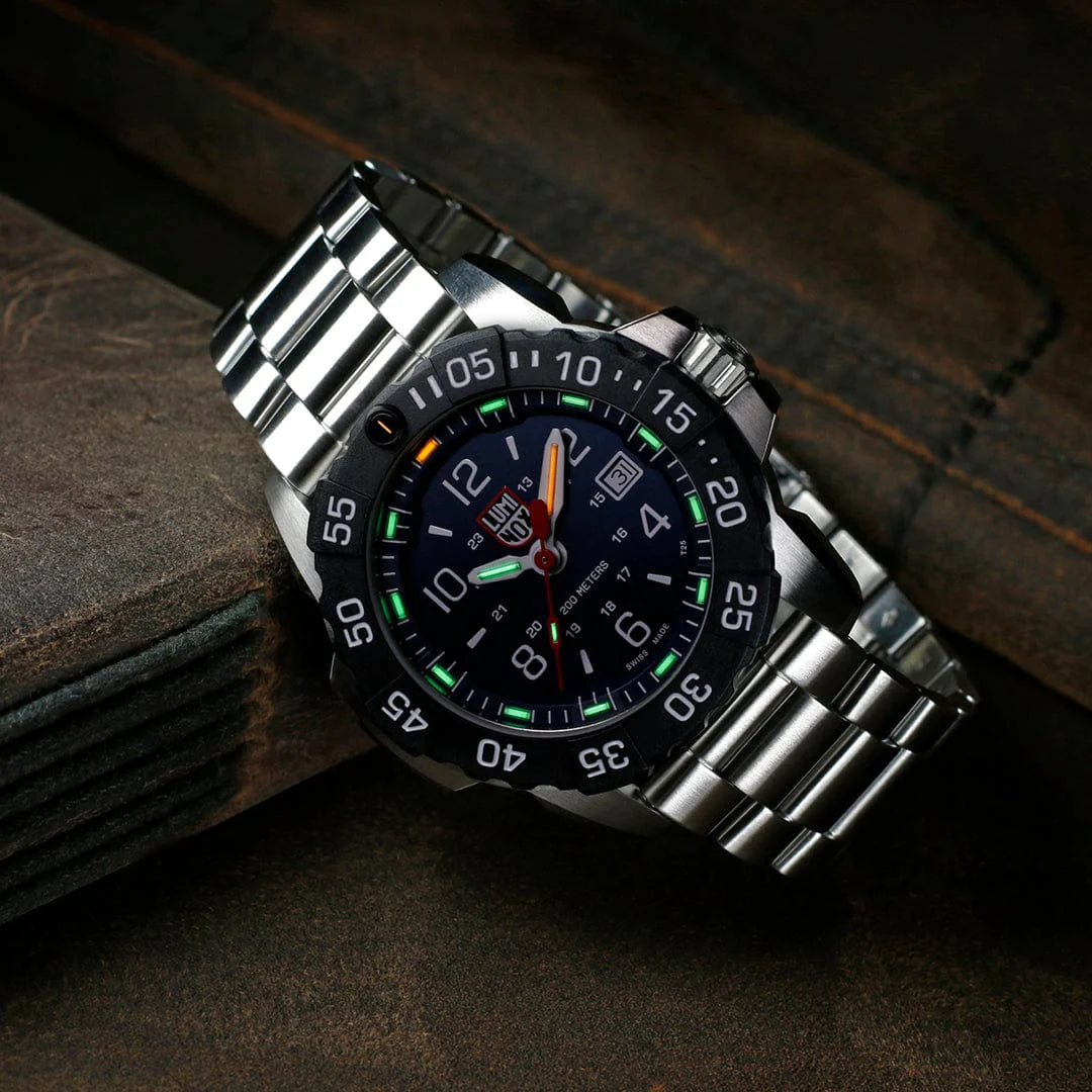 Navy Seal 3250 by  Luminox |  Time Keeper.